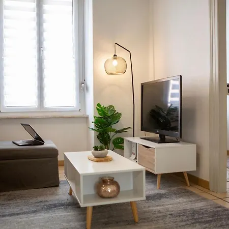 Le Citadin - Centre - Musee Automobile - Parc Expo アパート *