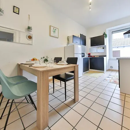 Апартаменты Le Citadin - Centre - Musee Automobile - Parc Expo *