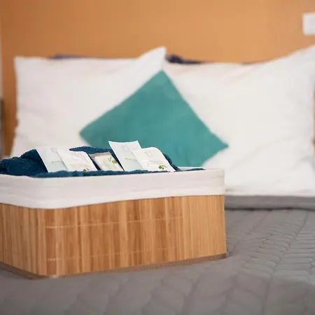 Le Citadin - Centre - Musee Automobile - Parc Expo アパート *